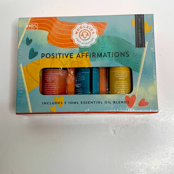 Positive Affirmations Set of Essential Oil Blends Joyful Tranquil Travel Pouch - Picture 5 of 5